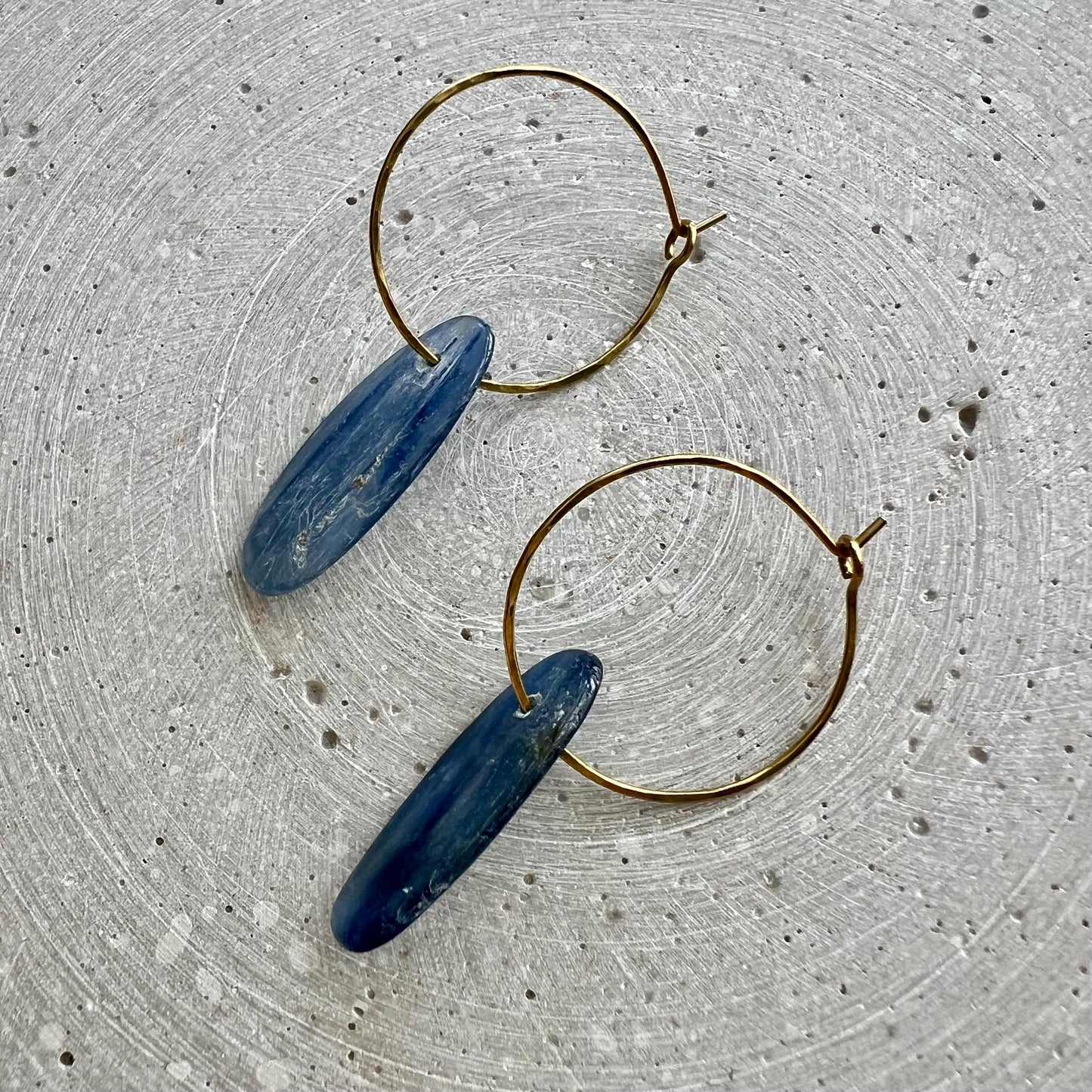 Kyanite Creole Earrings, Hammered Brass Hoops with Blue Gemstones, Crystal Earring