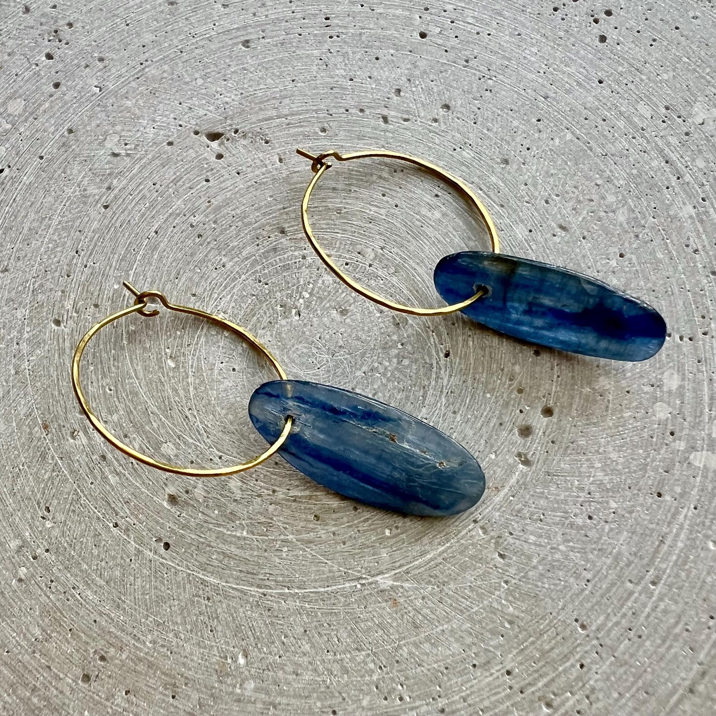 Kyanite Creole Earrings, Hammered Brass Hoops with Blue Gemstones, Crystal Earring